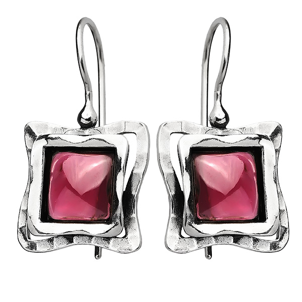 

Серебряные серьги Yaffo с гранатом TZE230