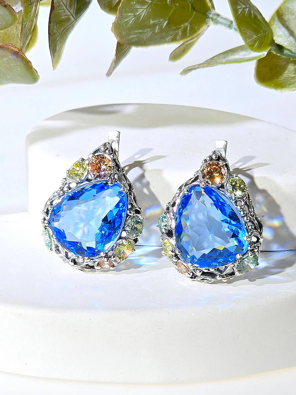 Серебряные серьги с фианитом