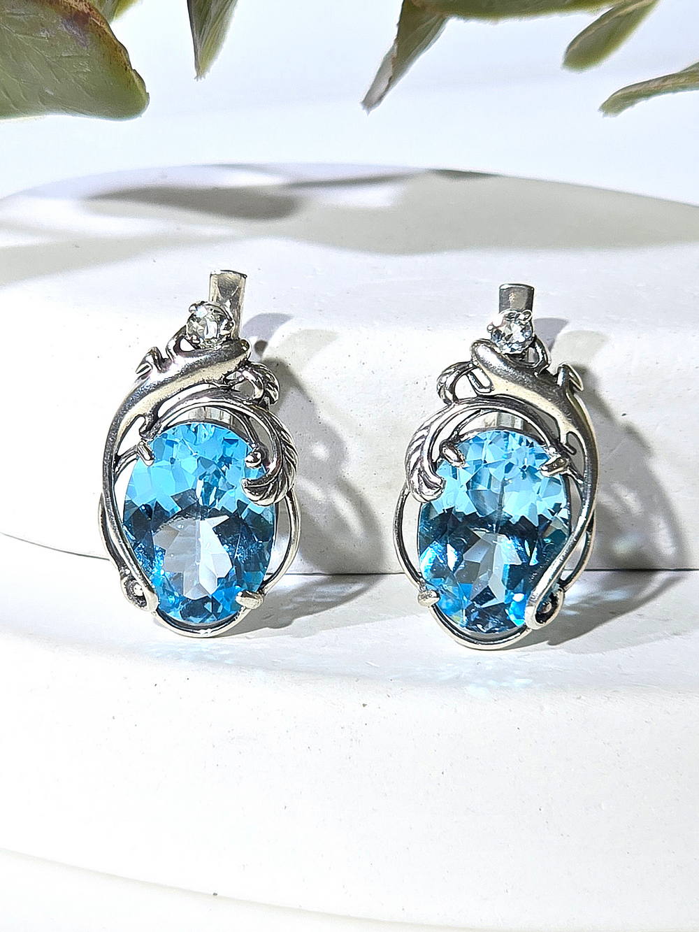 Серебряные серьги ETERI с топазом и празиолитом