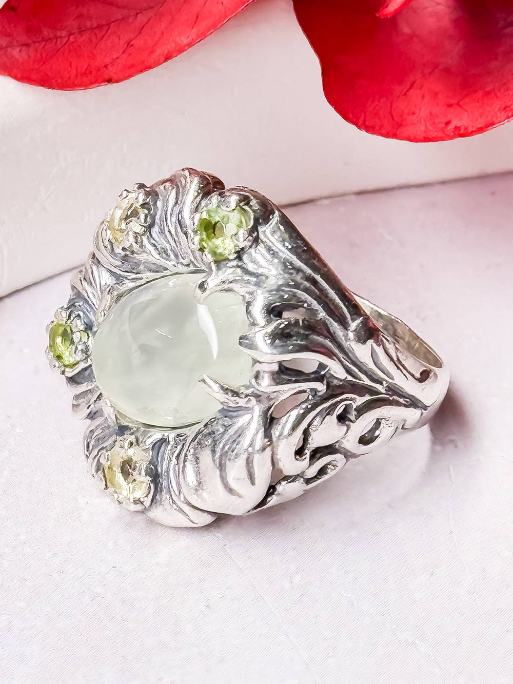 Серебряное кольцо