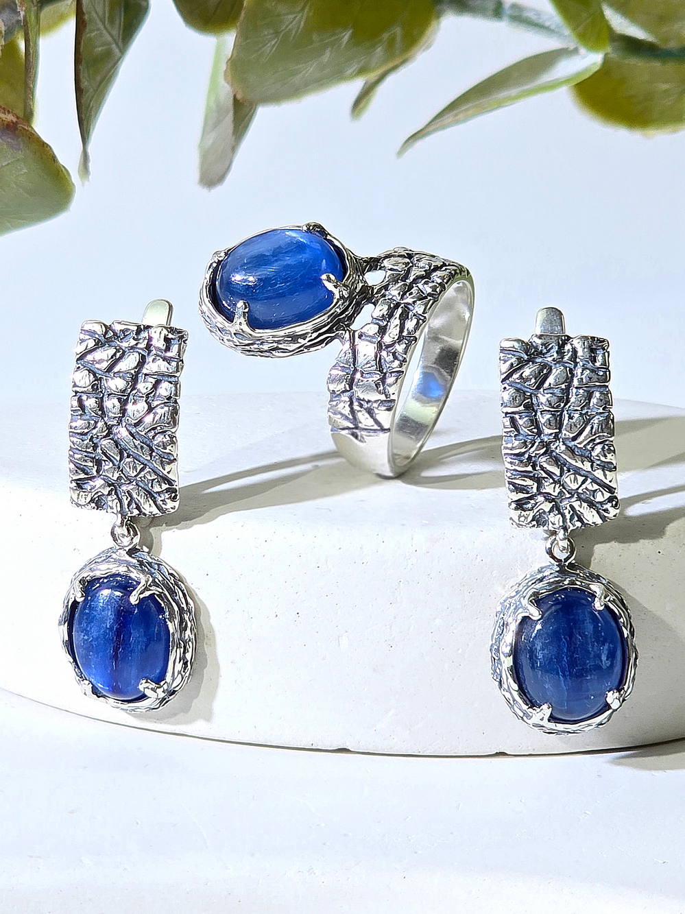 Серебряные серьги ETERI с кианитом
