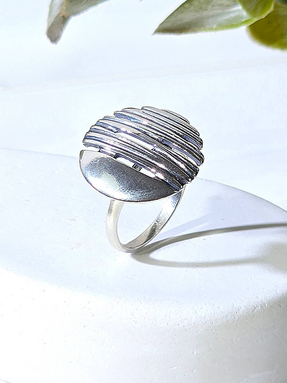 Серебряное кольцо ETERI