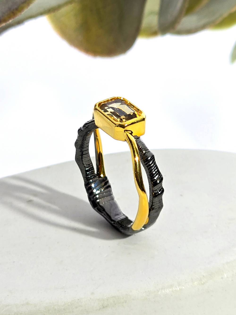 Серебряное кольцо с цитрином