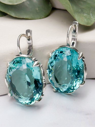 Серебряные серьги с синтетическим кварцем
