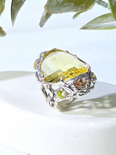 Серебряное кольцо