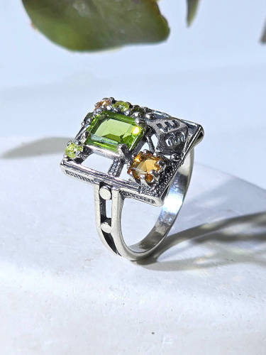 Серебряное кольцо