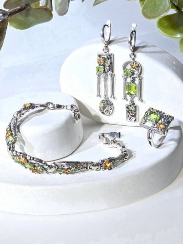 Серебряное кольцо