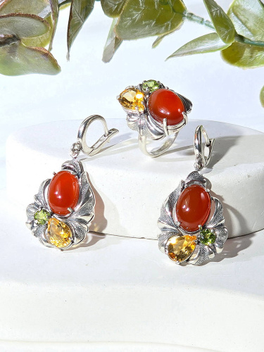 Серебряное кольцо