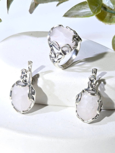 Серебряное кольцо