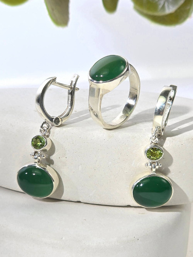 Серебряное кольцо