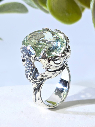 Серебряное кольцо