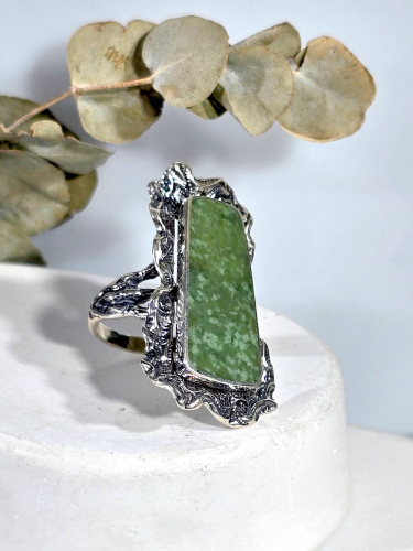 Серебряное кольцо