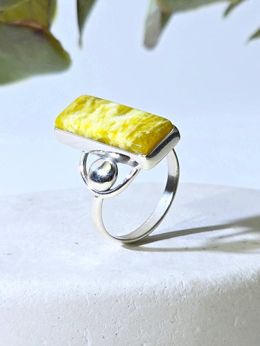 Серебряное кольцо