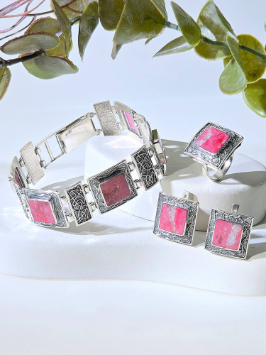 Серебряное кольцо