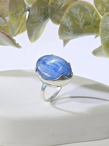 Серебряное кольцо