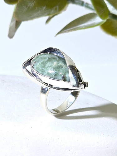 Серебряное кольцо