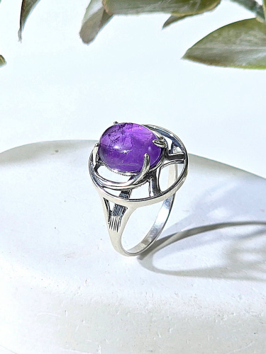 Серебряное кольцо ETERI с аметистом