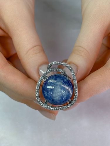 Серебряное кольцо ETERI с кианитом и топазами