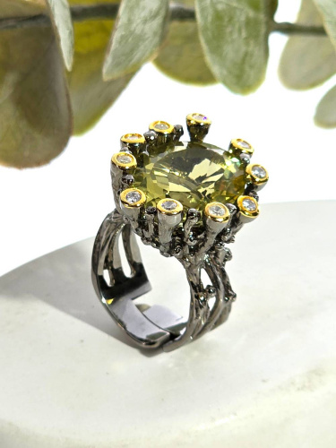 Серебряное кольцо