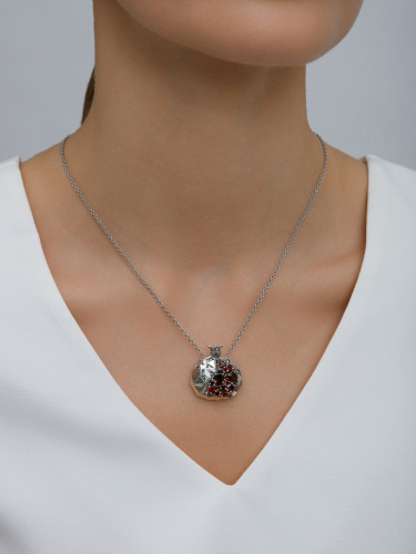 Серебряная брошь-подвеска ALEXANDRE VASSILIEV с гранатами и марказитами Swarovski