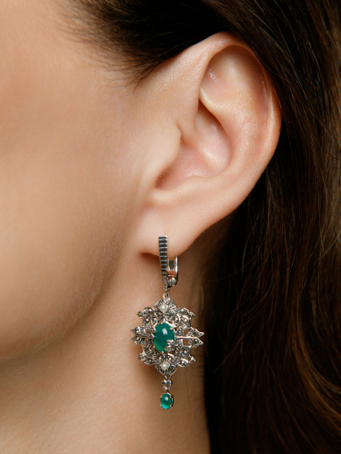 Серебряные серьги ALEXANDRE VASSILIEV с зеленым агатом, микрожемчугом и марказитами Swarovski