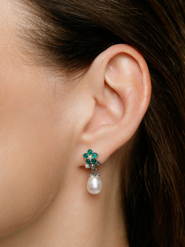 Серебряные серьги ALEXANDRE VASSILIEV с зеленым агатом, микрожемчугом и марказитами Swarovski