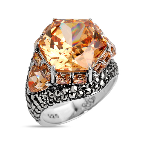 Серебряное кольцо ALEXANDRE VASSILIEV с фианитами «Шампань» и марказитами Swarovski
