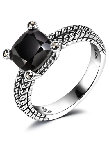 Серебряное кольцо ALEXANDRE VASSILIEV с черным ониксом и марказитами Swarovski