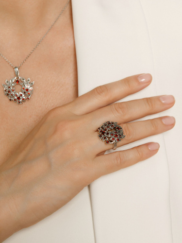 Серебряное кольцо ALEXANDRE VASSILIEV с гранатом и марказитами Swarovski