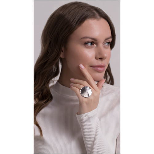 Серебряное кольцо