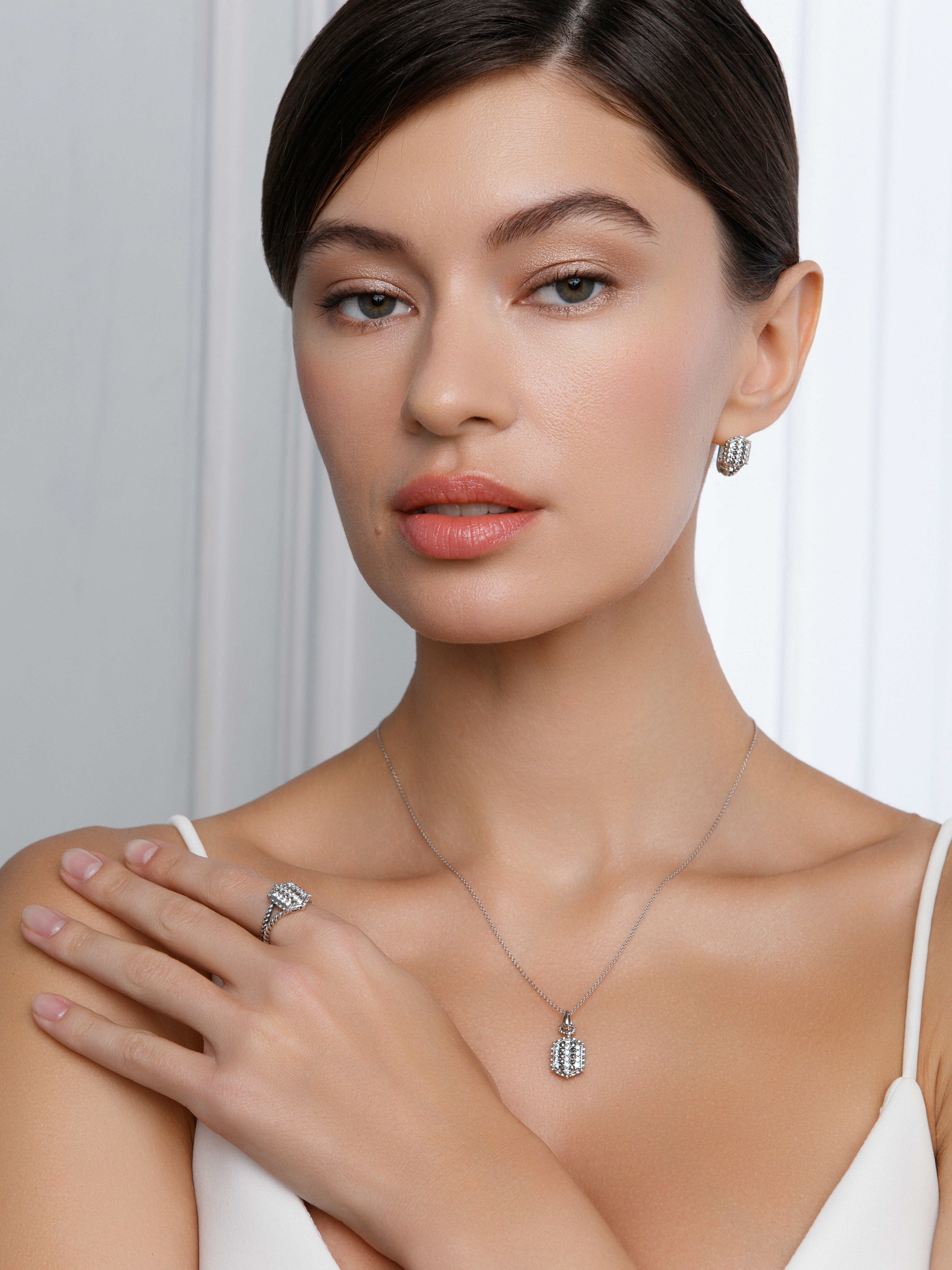 TJE675 TJP676 TJR674