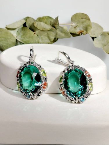 Серебряные серьги с синтетическим кварцем