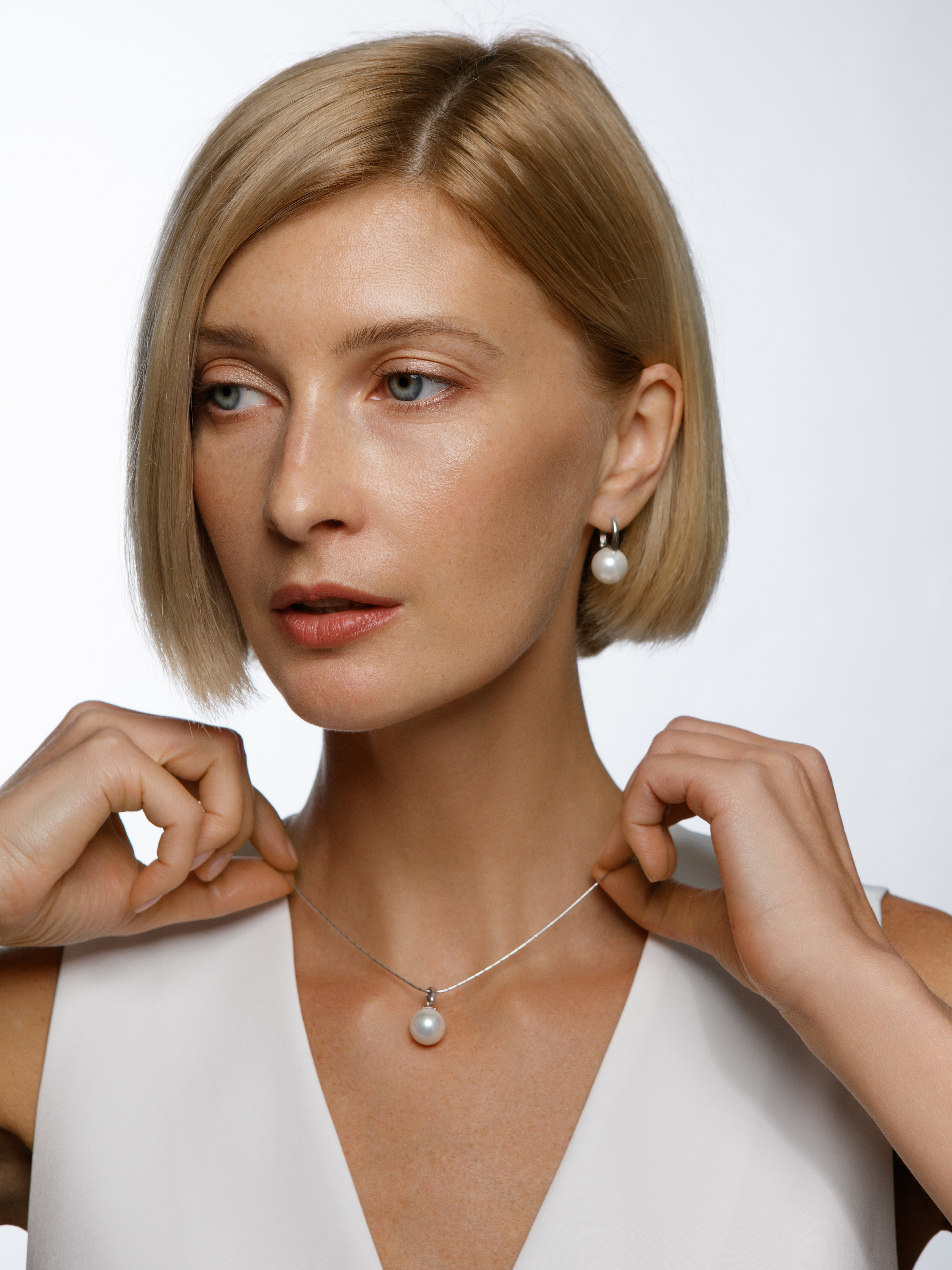 2340244318  3340240821.